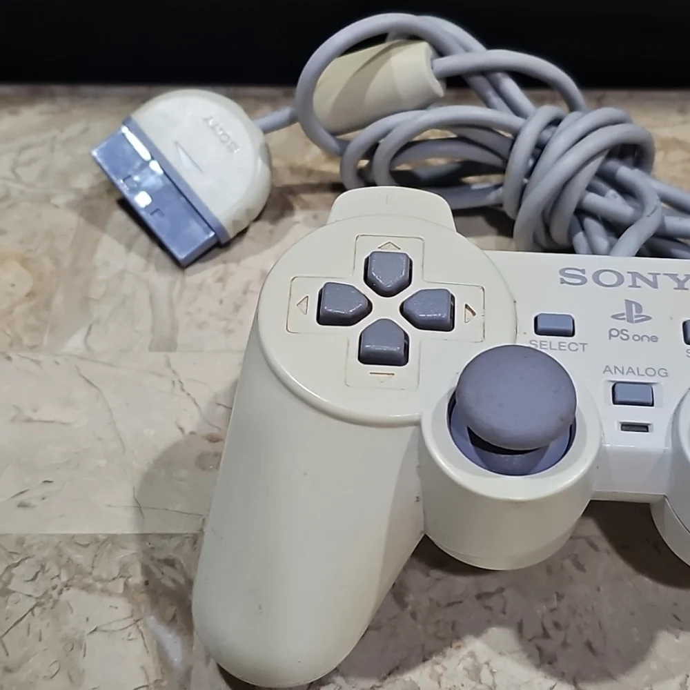 Official Sony PlayStation 1 Classic Mini SCPH-1000R PS1 Wired USB Controller!‎ - Picture 2 of 5